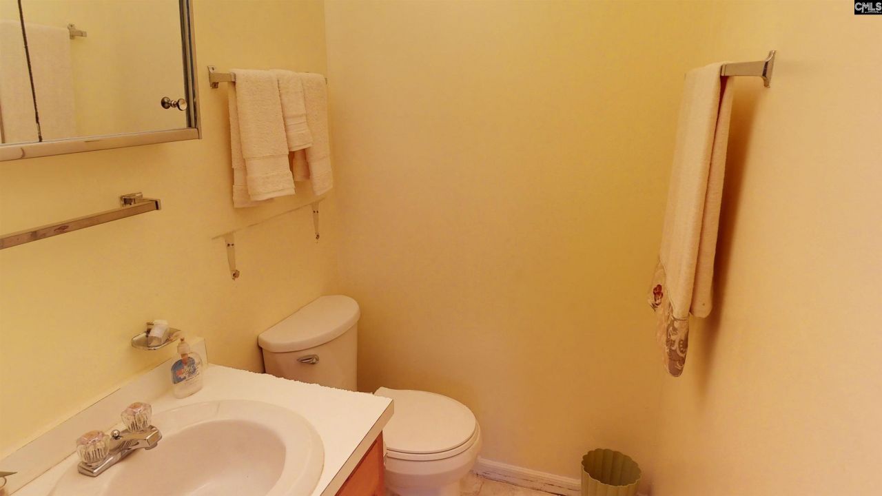 633 Sykes Street Photo 10