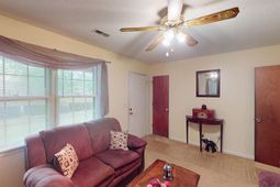 633 Sykes Street photo 4