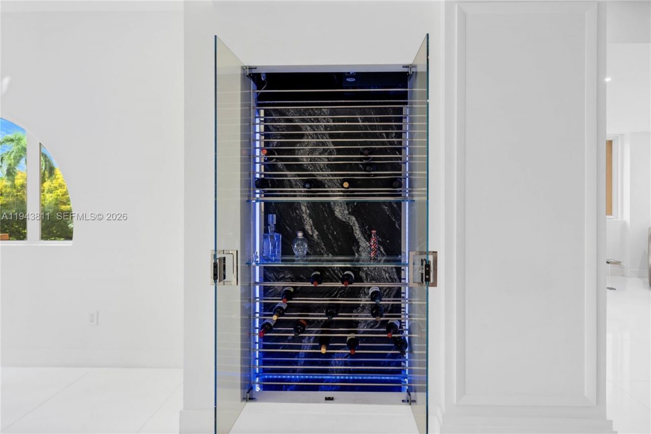 600 Coral Way, Unit 2, Coral Gables, FL 33134 Photo