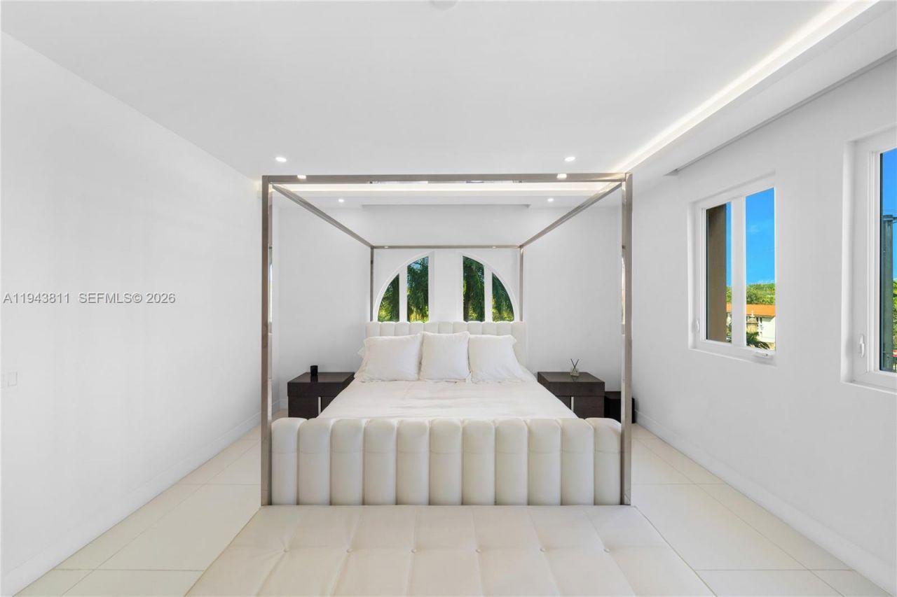 600 Coral Way, Unit 2, Coral Gables, FL 33134 Photo