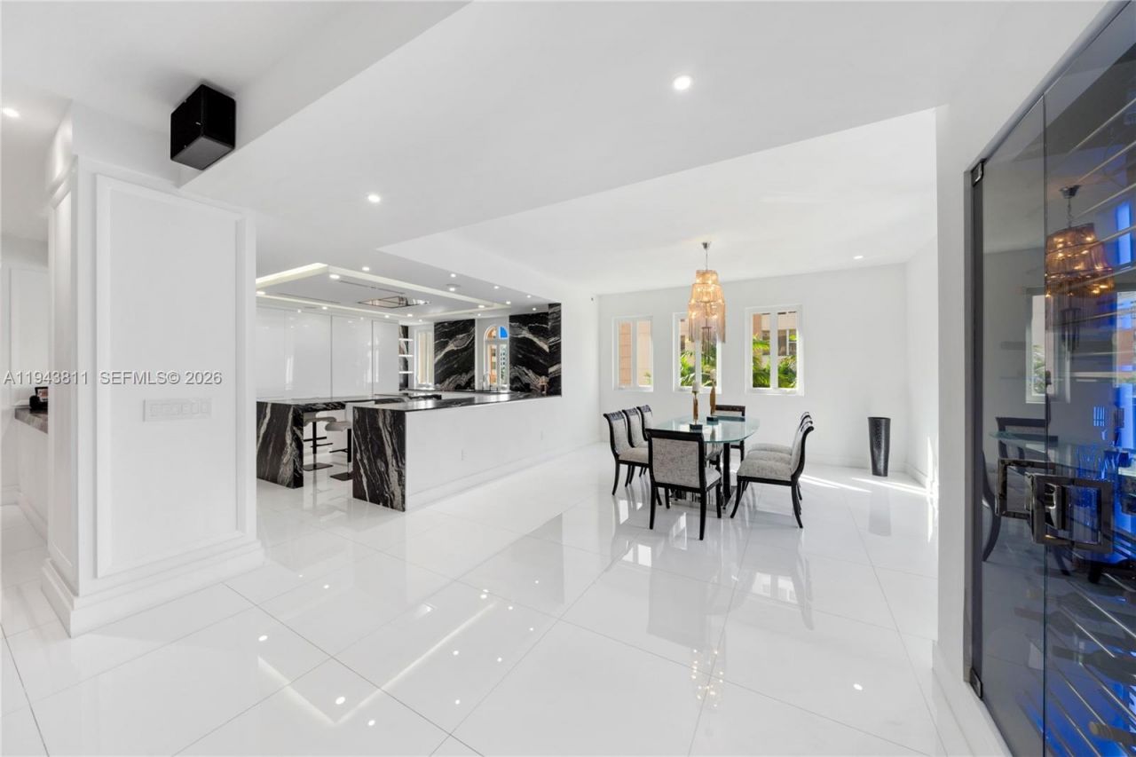 600 Coral Way, Unit 2, Coral Gables, FL 33134 Photo