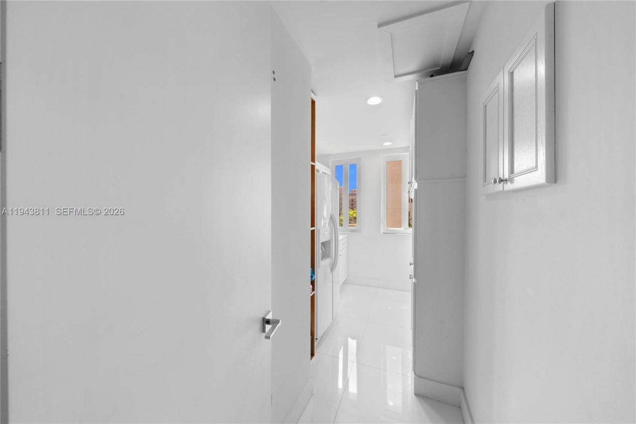 600 Coral Way, Unit 2, Coral Gables, FL 33134 Photo