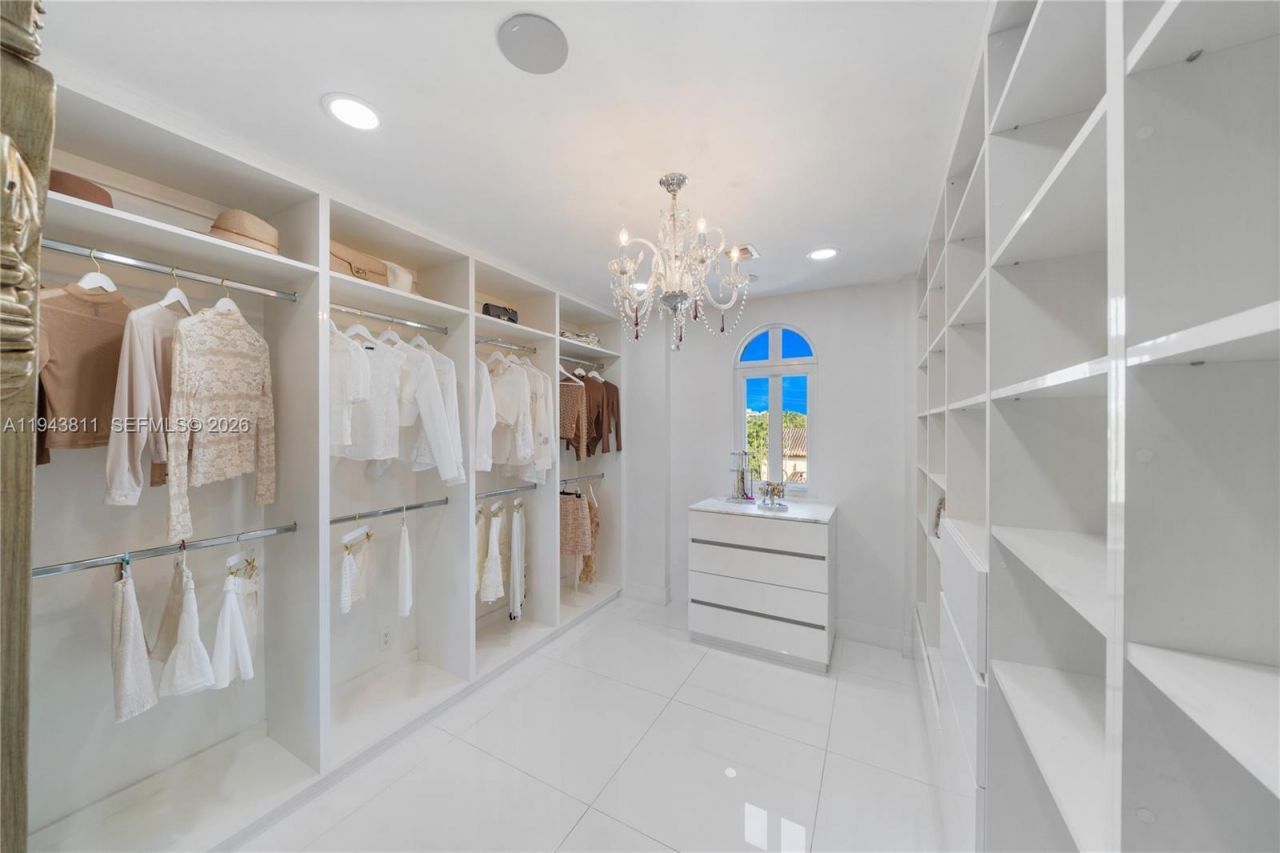 600 Coral Way, Unit 2, Coral Gables, FL 33134 Photo