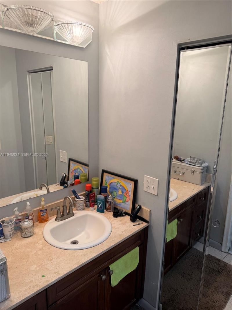 9601 NW 16th St, Pembroke Pines, FL 33024 Photo