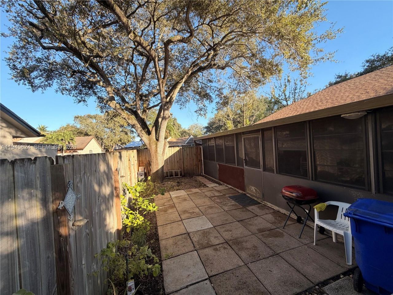 9601 NW 16th St, Pembroke Pines, FL 33024 Photo