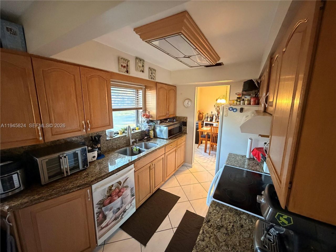 9601 NW 16th St, Pembroke Pines, FL 33024 Photo