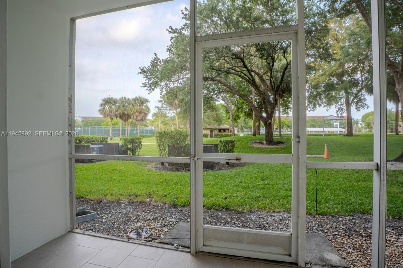 1551 SW 135th Ter, Unit 107G, Pembroke Pines, FL 33027 Photo