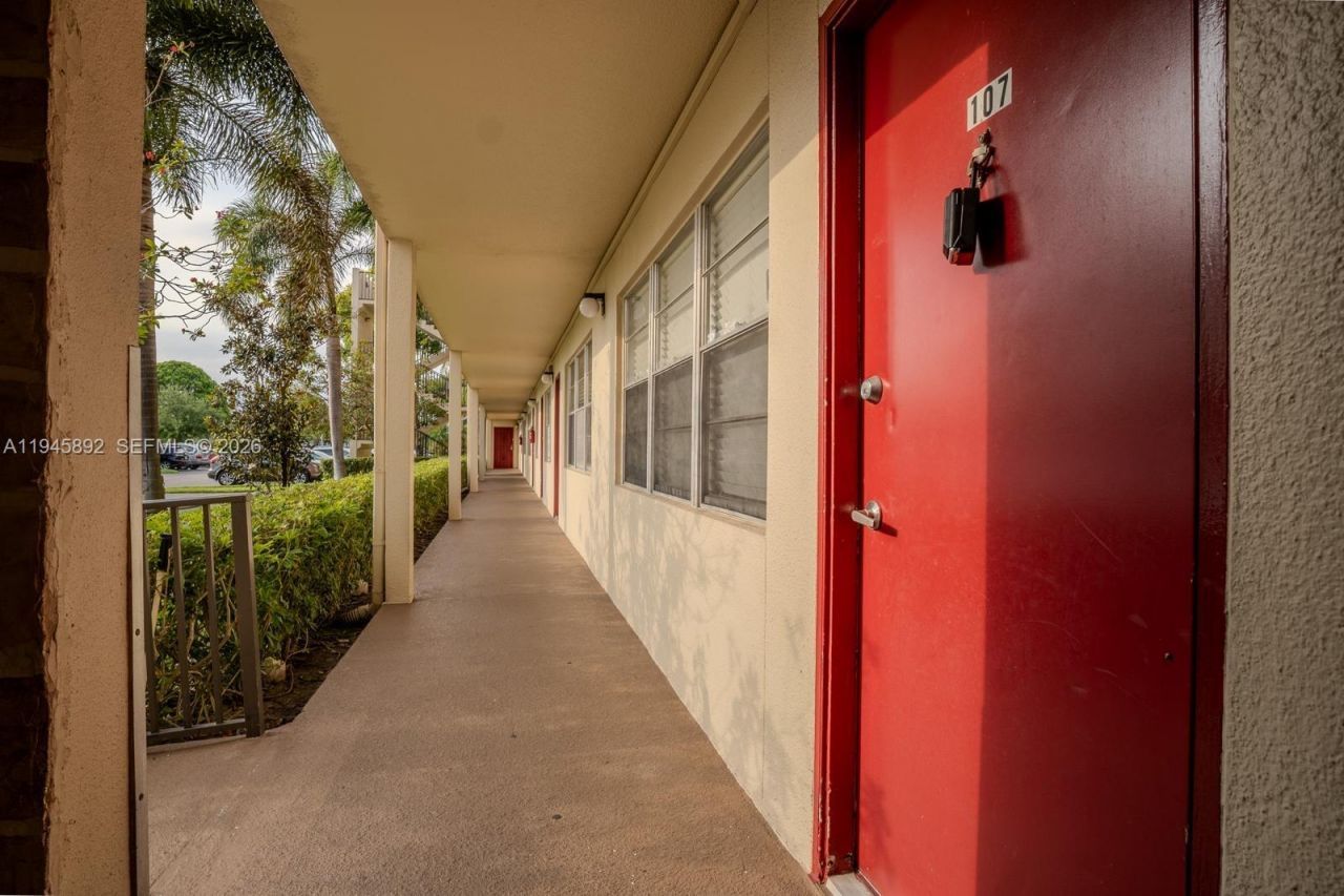 1551 SW 135th Ter, Unit 107G, Pembroke Pines, FL 33027 Photo