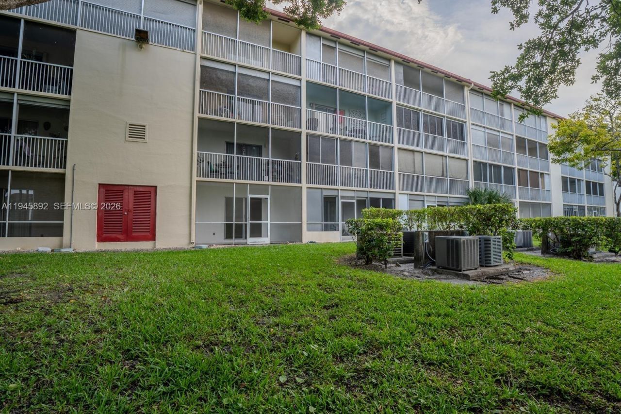 1551 SW 135th Ter, Unit 107G, Pembroke Pines, FL 33027 Photo