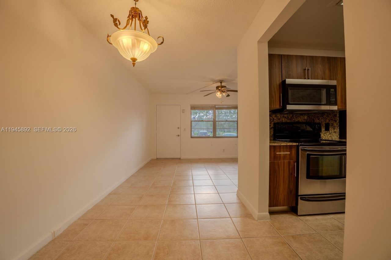 1551 SW 135th Ter, Unit 107G, Pembroke Pines, FL 33027 Photo