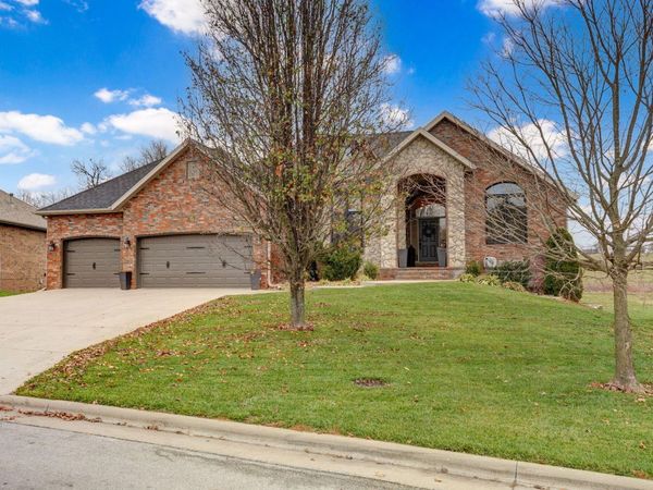 1630 N Waterstone Avenue, Springfield, MO 65802