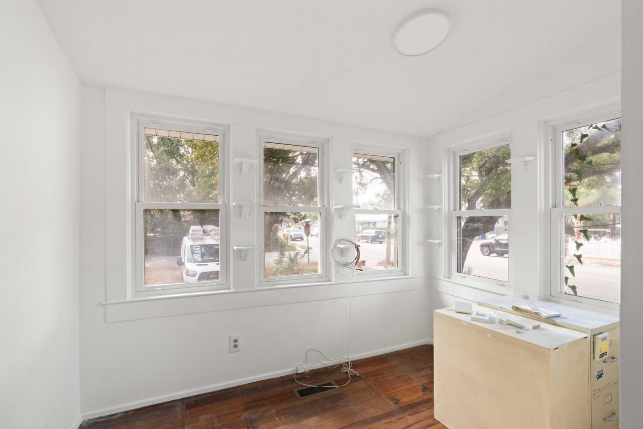 2250 Myrtle Avenue Photo 12