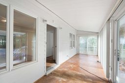 2250 Myrtle Avenue photo 4