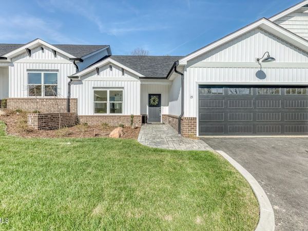 106 Klm Drive, Unit 16, Johnson City, TN 37615