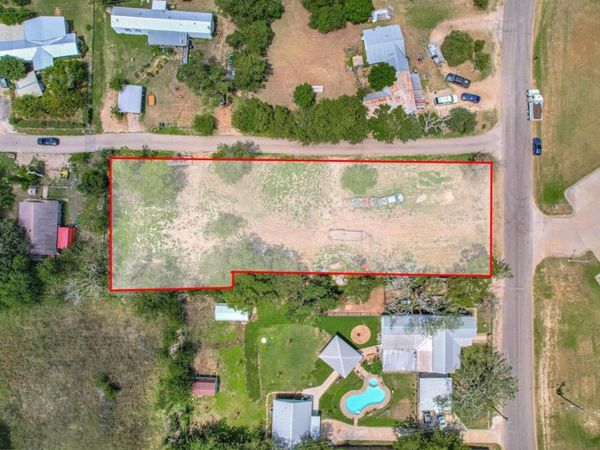 200 Carl Shipp DR, Liberty Hill, TX 78642