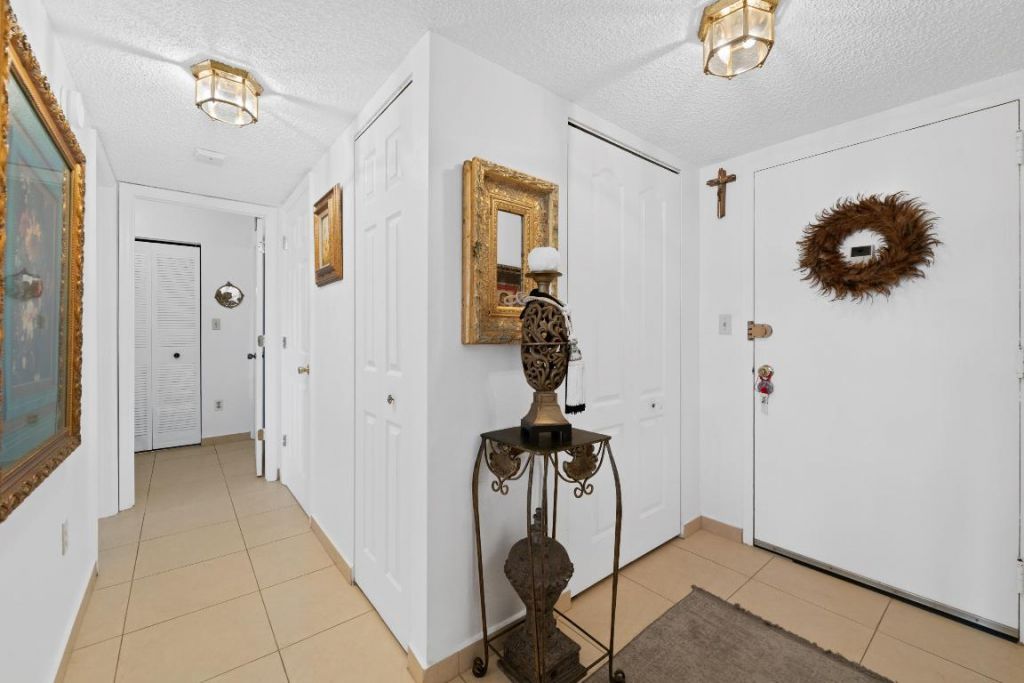 5180 E Sabal Palm Boulevard, Unit 338, Tamarac, FL 33319 Photo