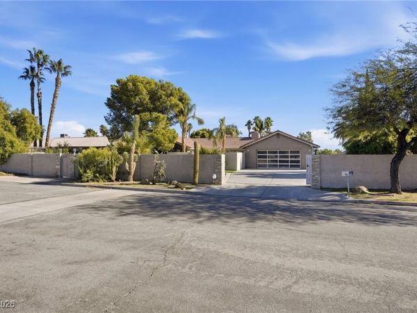2650 Belcastro Street, Las Vegas, NV 89117