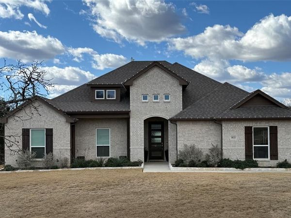 1021 Churchill Lane, Millsap, TX 76066