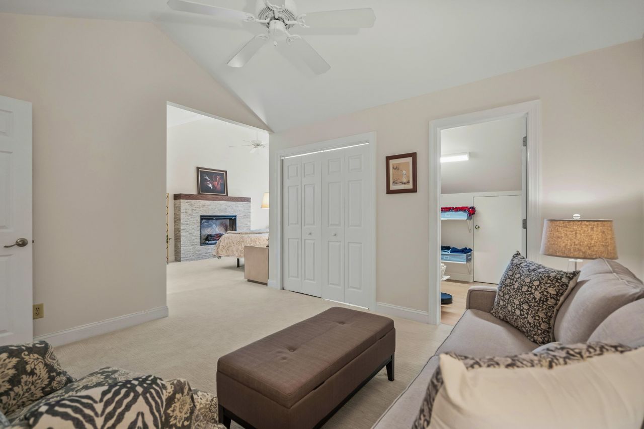 48-3 Twelve Oaks Dr. Photo 31