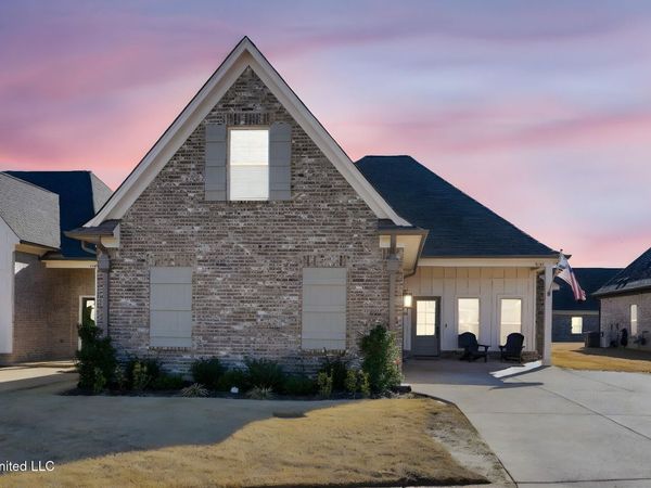 5185 Watson Vw Drive, Nesbit, MS 38651