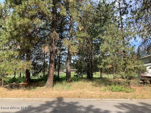 W Fairway Drive, Coeur d'Alene, ID 83815