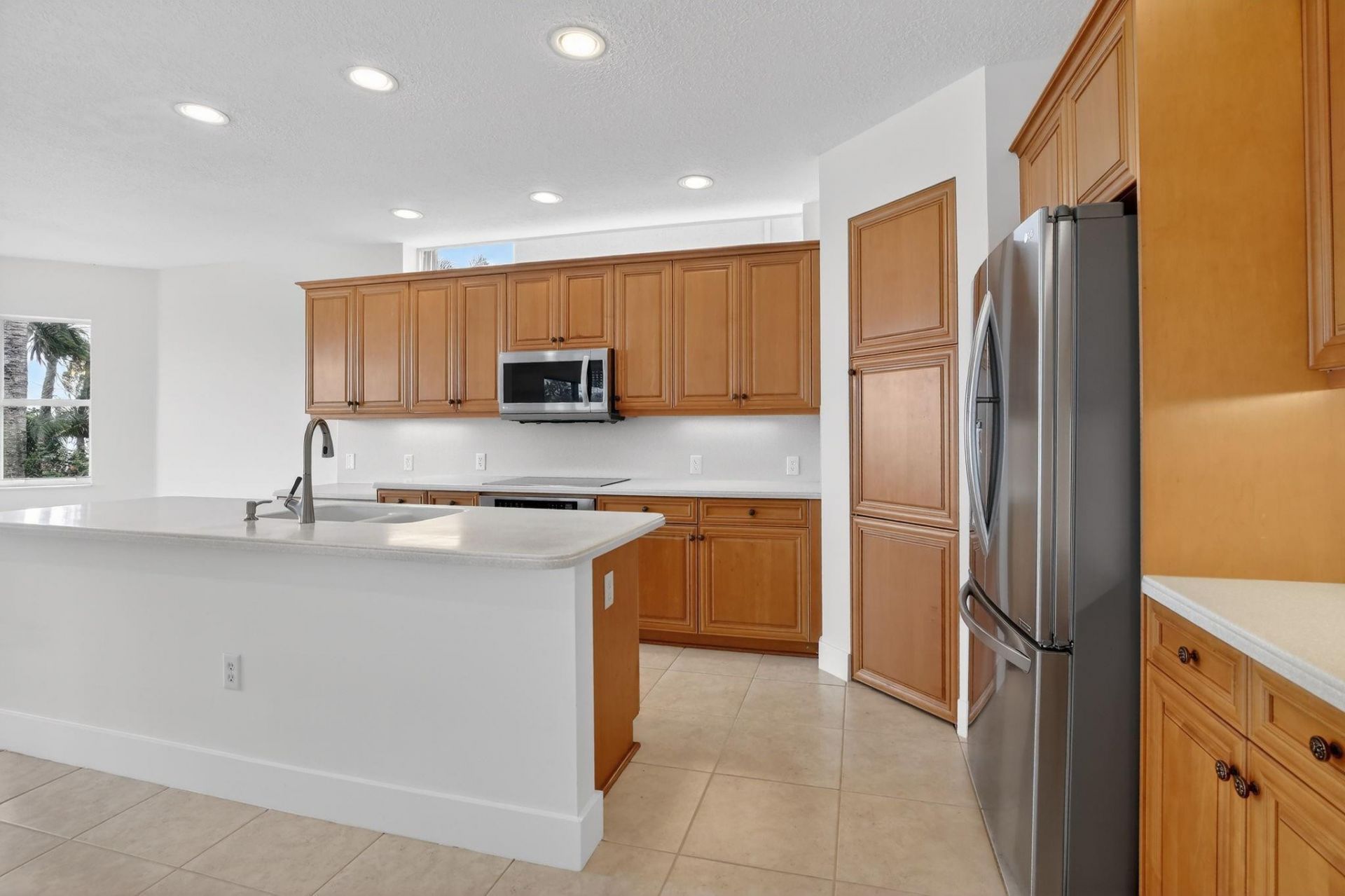 1071 SW 171st Ter, Pembroke Pines, FL 33027 Photo