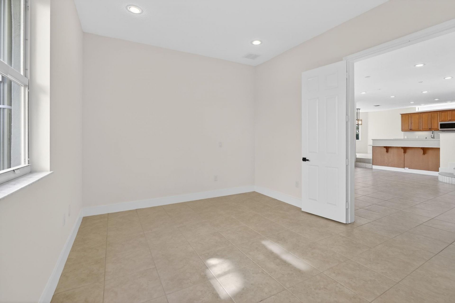 1071 SW 171st Ter, Pembroke Pines, FL 33027 Photo