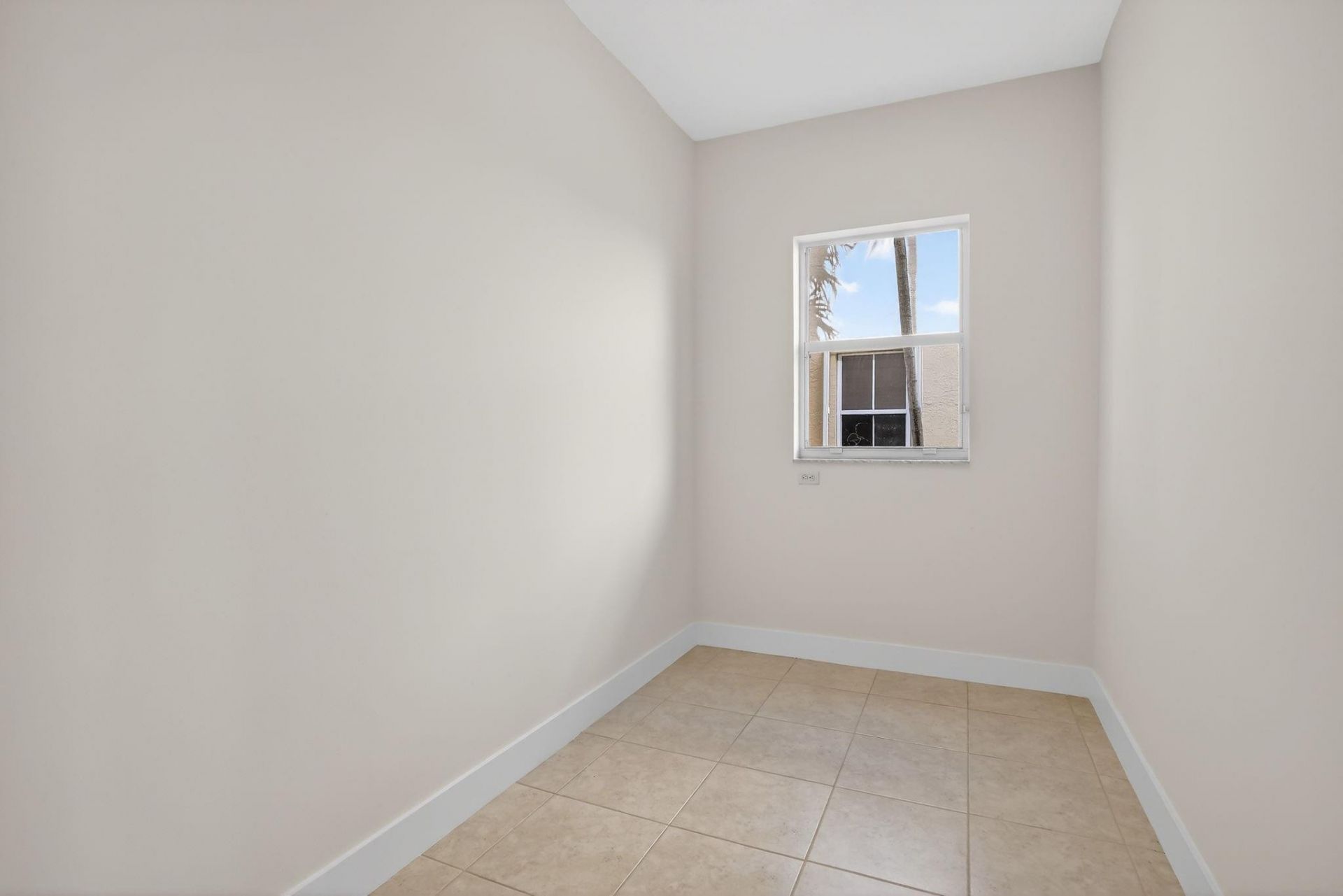 1071 SW 171st Ter, Pembroke Pines, FL 33027 Photo