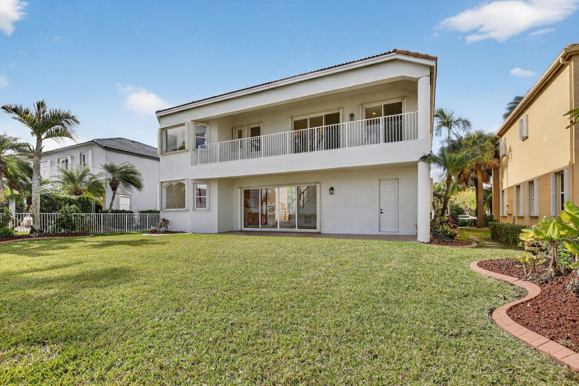 1071 SW 171st Ter, Pembroke Pines, FL 33027 Photo