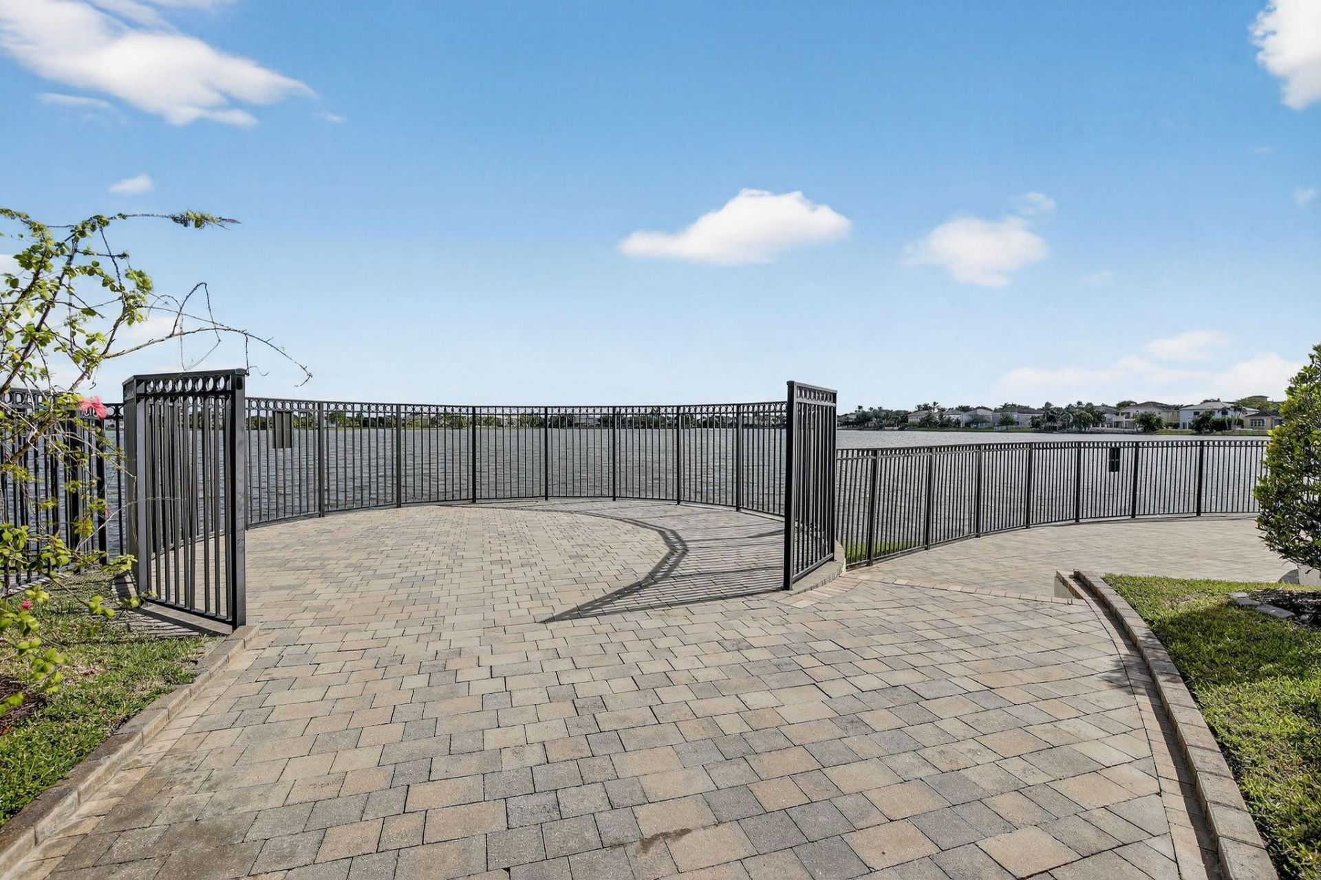 1071 SW 171st Ter, Pembroke Pines, FL 33027 Photo