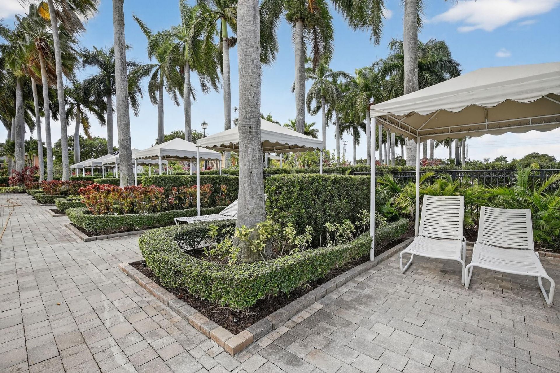 1071 SW 171st Ter, Pembroke Pines, FL 33027 Photo