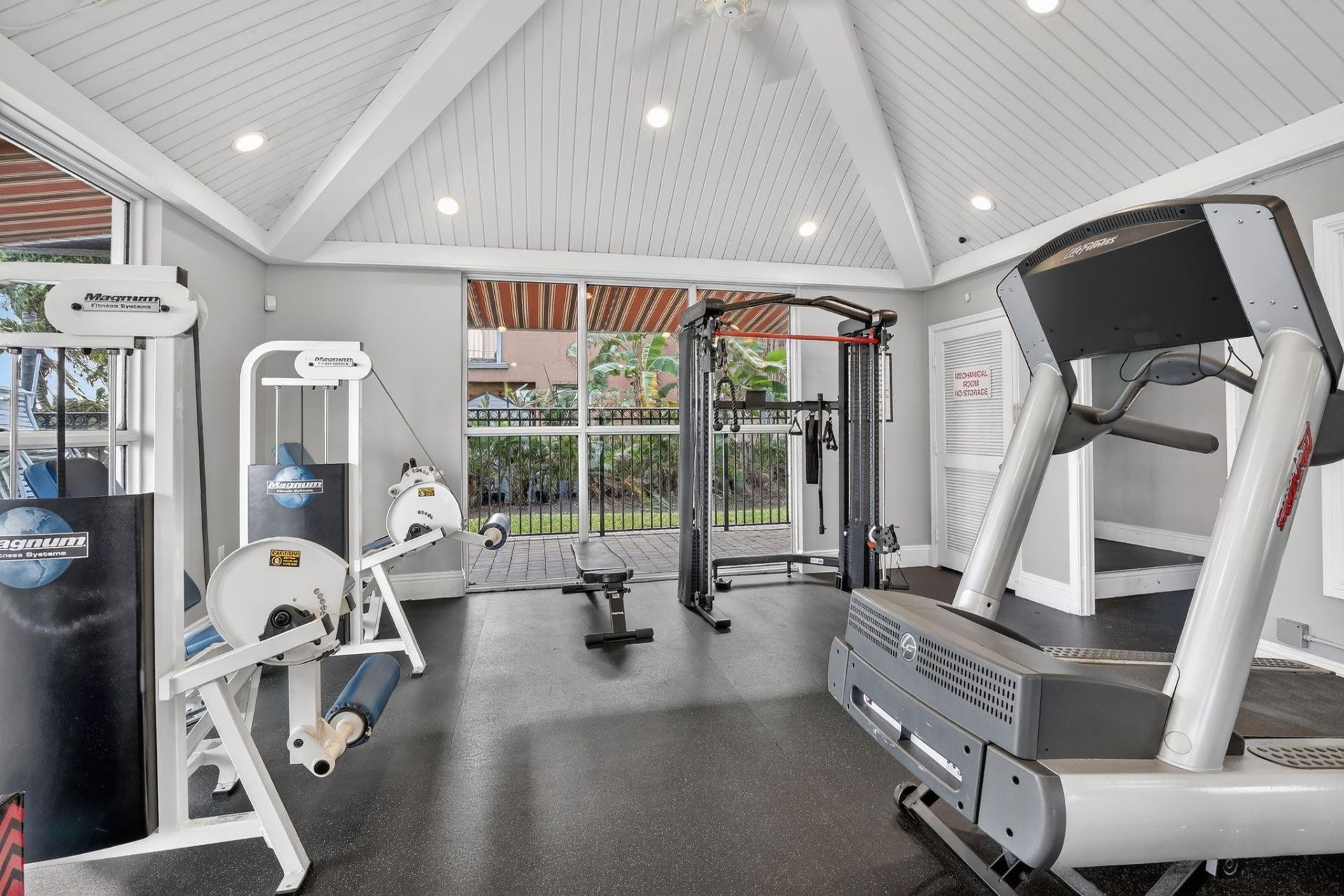 1071 SW 171st Ter, Pembroke Pines, FL 33027 Photo