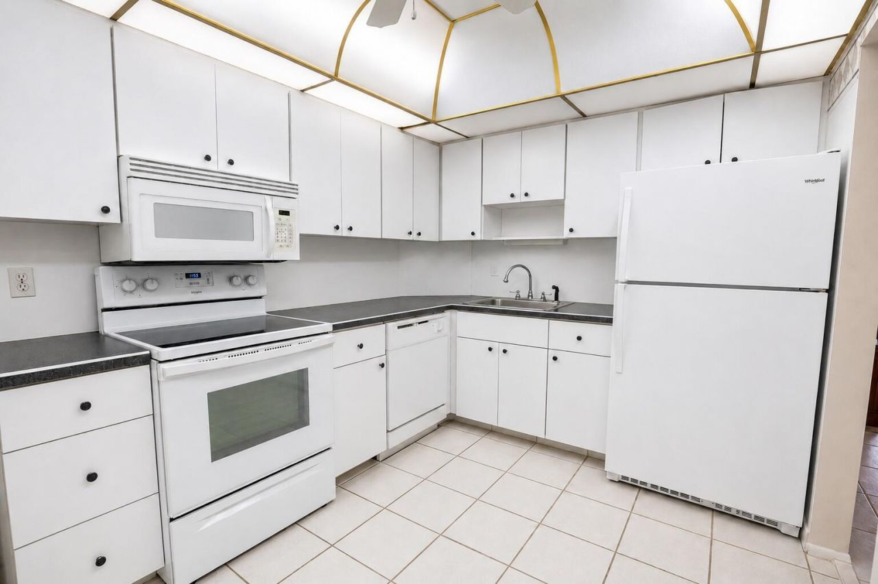 405 N Ocean Boulevard, Unit 1704, Pompano Beach, FL 33062 Photo