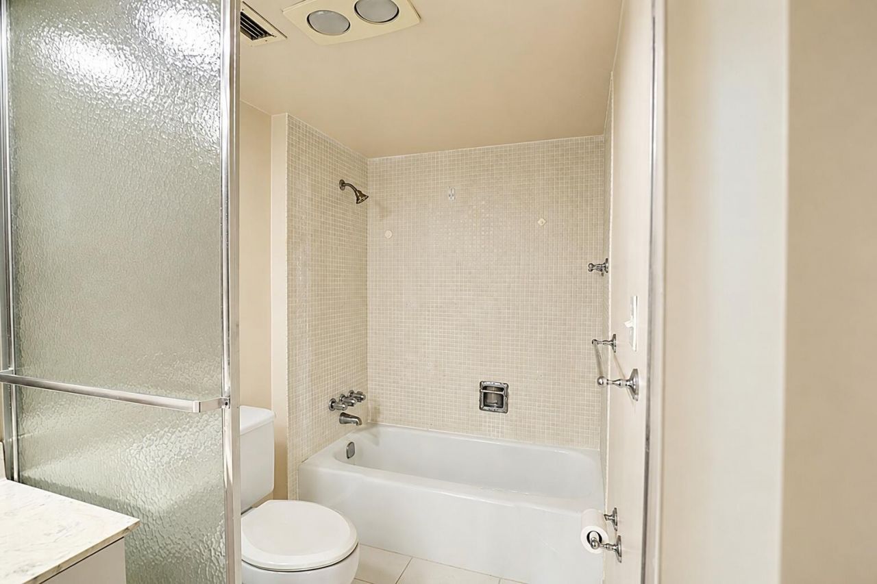 405 N Ocean Boulevard, Unit 1704, Pompano Beach, FL 33062 Photo