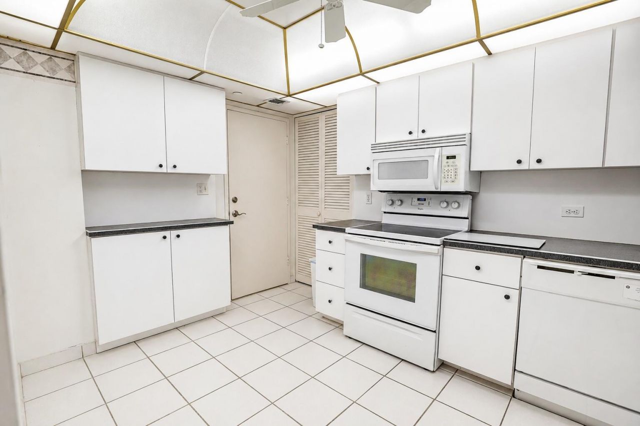 405 N Ocean Boulevard, Unit 1704, Pompano Beach, FL 33062 Photo