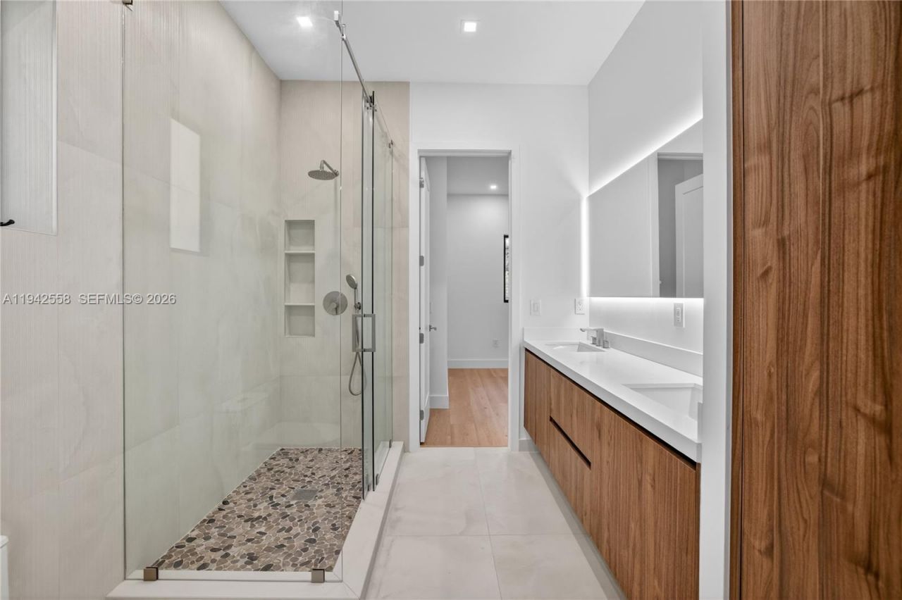 809 SW 12th Ave, Fort Lauderdale, FL 33312 Photo