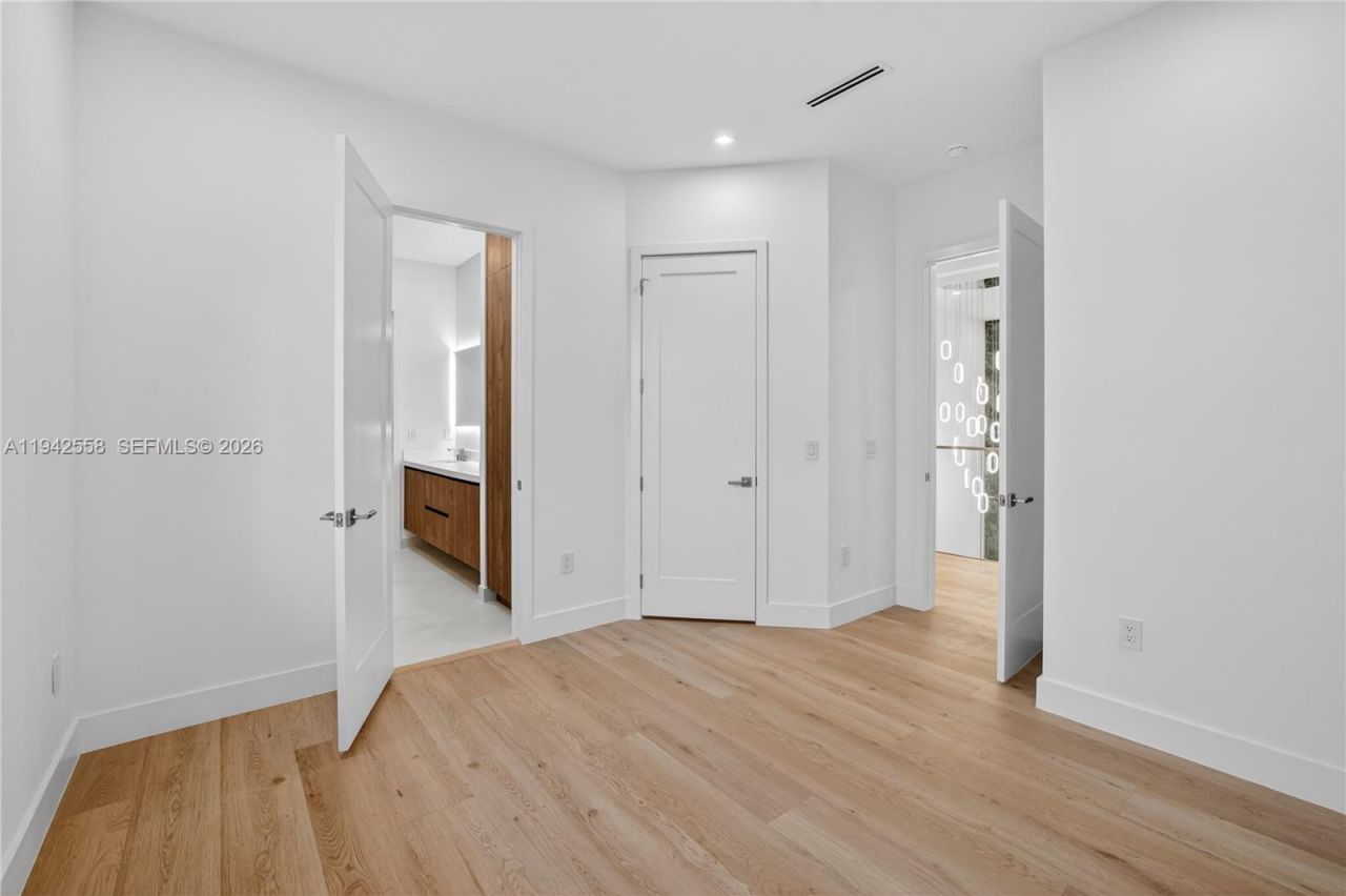 809 SW 12th Ave, Fort Lauderdale, FL 33312 Photo