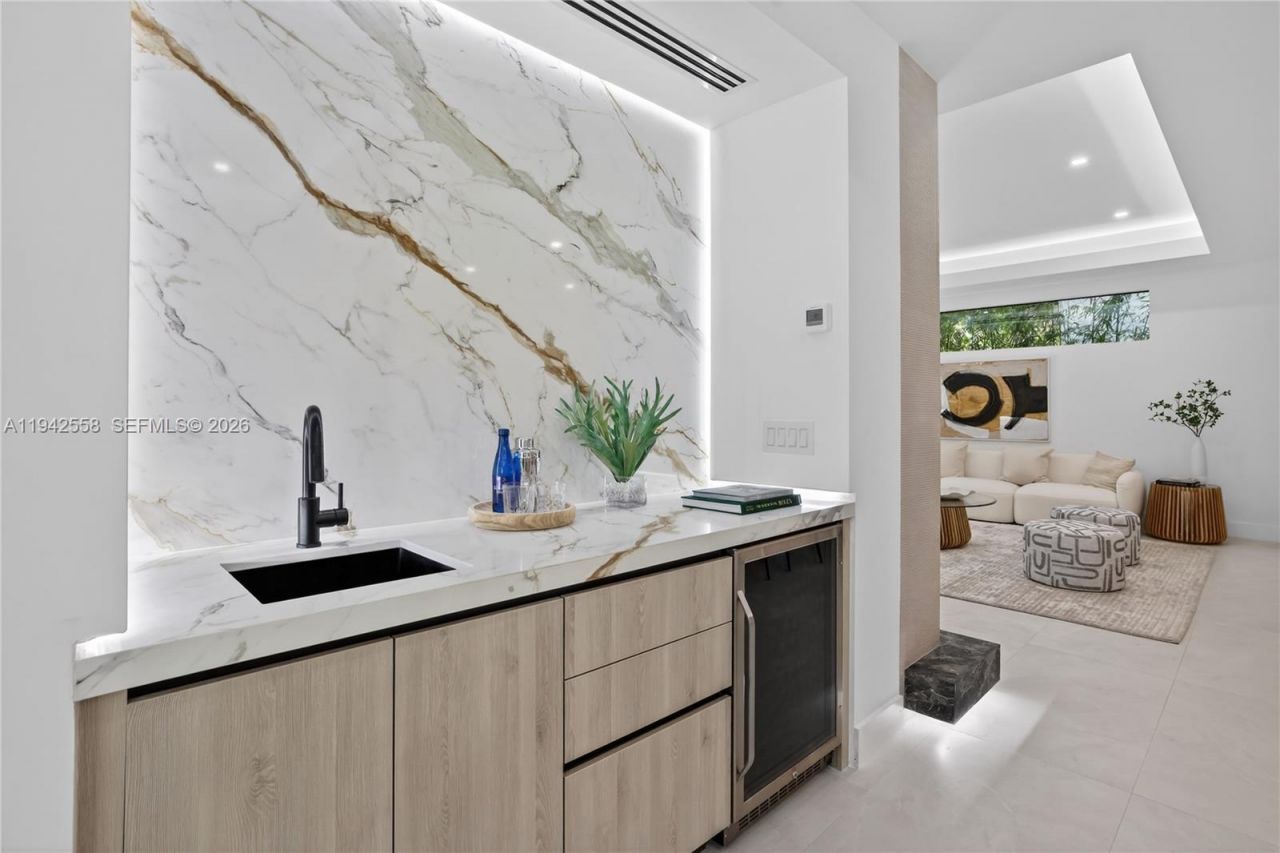 809 SW 12th Ave, Fort Lauderdale, FL 33312 Photo