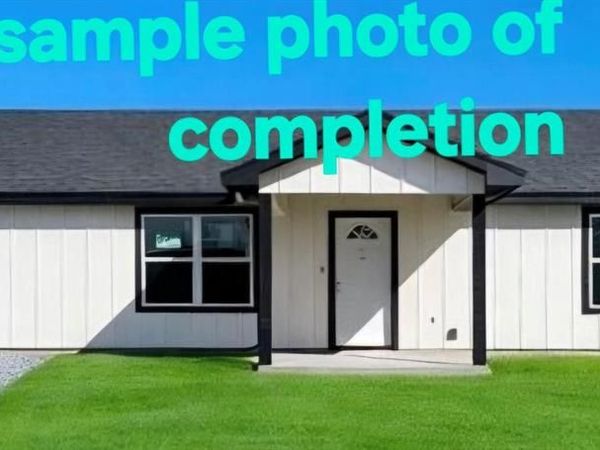 647 6th St, Hawley, TX 79525