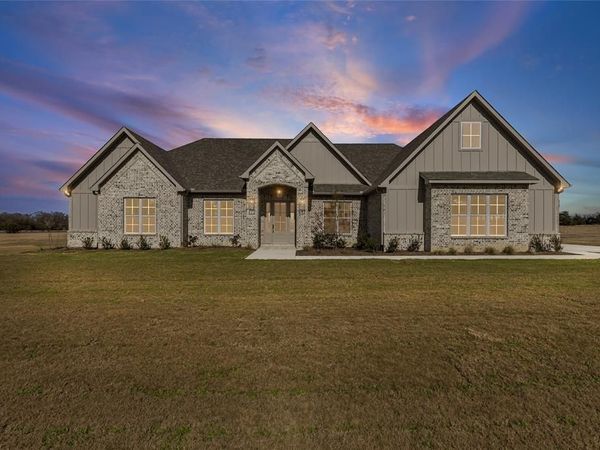 4182 County Road 3216, Lone Oak, TX 75453