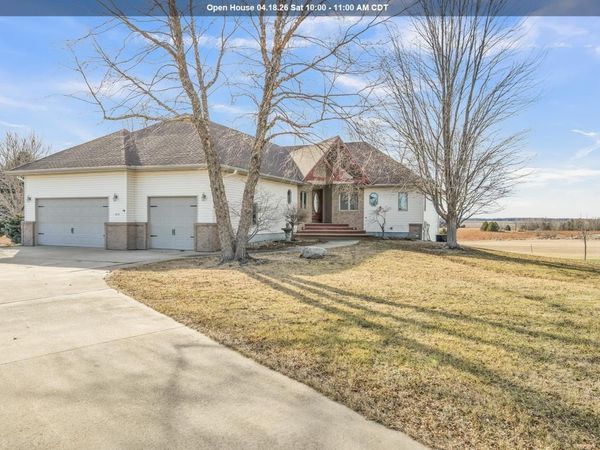 2117 212th Street, West Okoboji, IA 51351