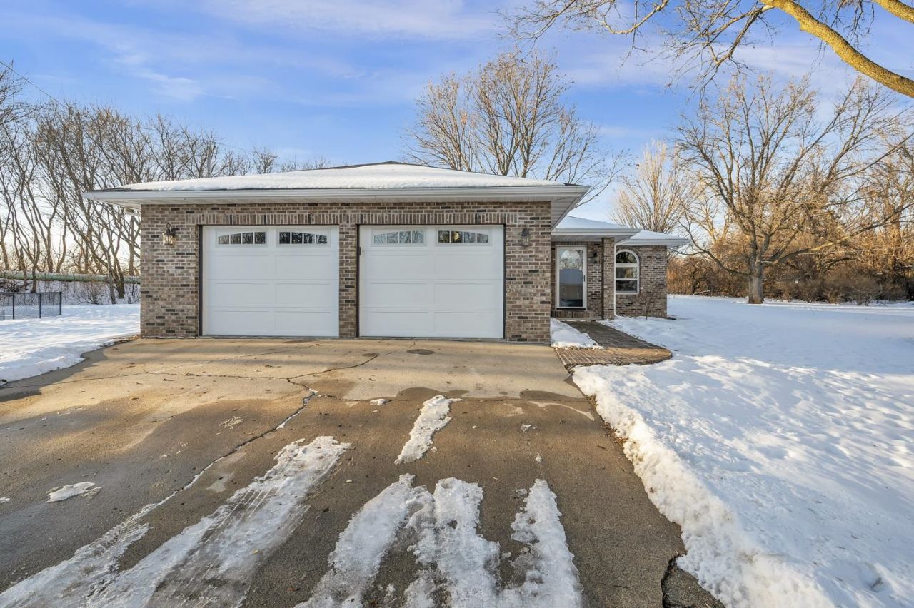 600 Jackson Avenue, Spirit Lake, IA 51360 Main Photo