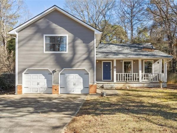 204 Groveland Drive, Peachtree City, GA 30269