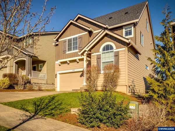 17139 SE Rhododendron St, Happy Valley, OR 97086