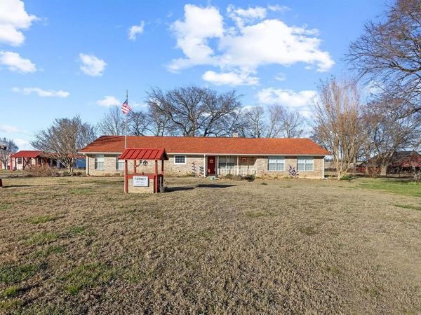 1858 Farm Road 1506, Paris, TX 75460