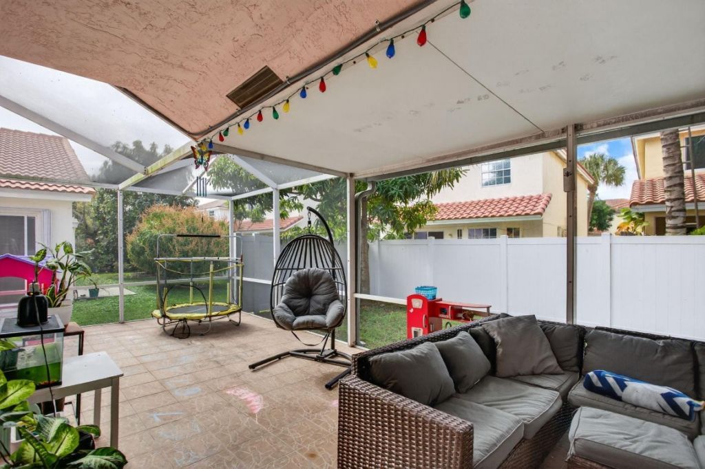 3071 NW 71st Avenue, Margate, FL 33063 Photo