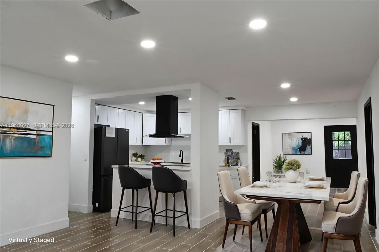 2496 SW 8th St, Fort Lauderdale, FL 33312 Photo