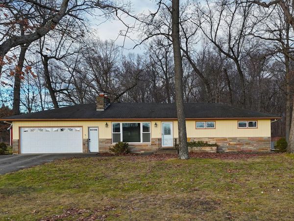 28902 Yaw Street, Dowagiac, MI 49047