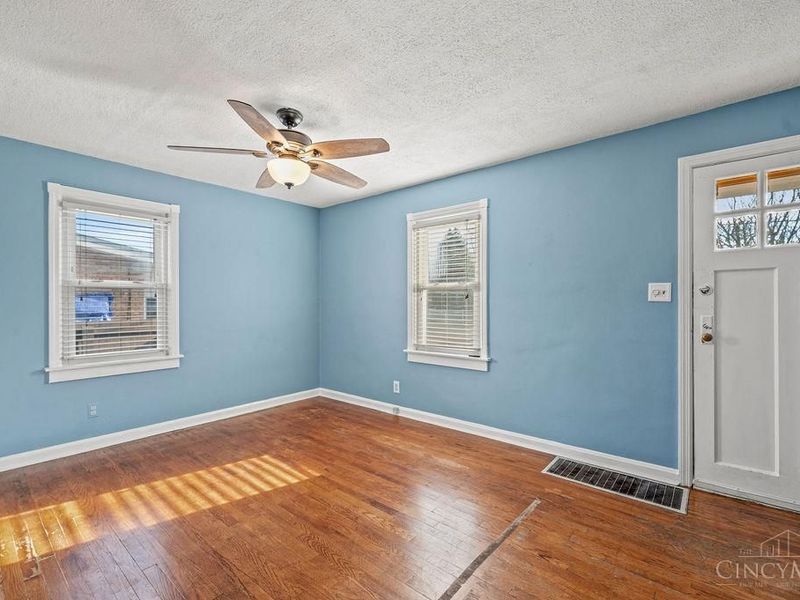 4050 OLeary Avenue, Deer Park, OH 45236 Photo 4