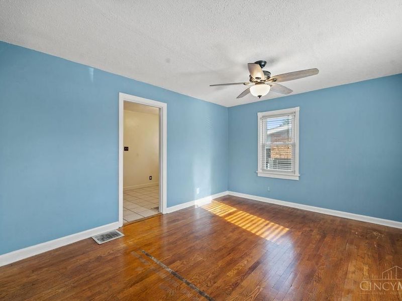 4050 OLeary Avenue, Deer Park, OH 45236 Photo 5